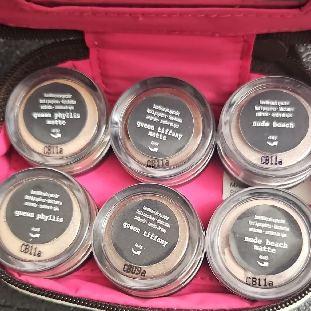 Bare Minerals Makeup Set with White Case